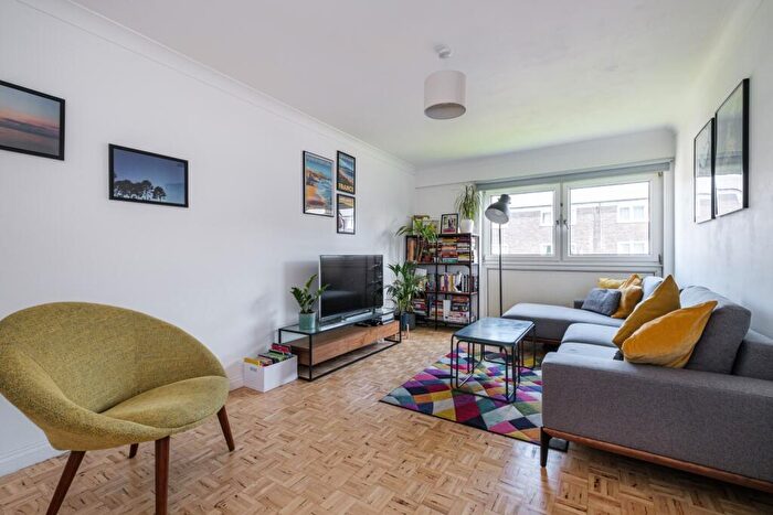 1 Bedroom Flat To Rent In High Street, London, Greater London, E13