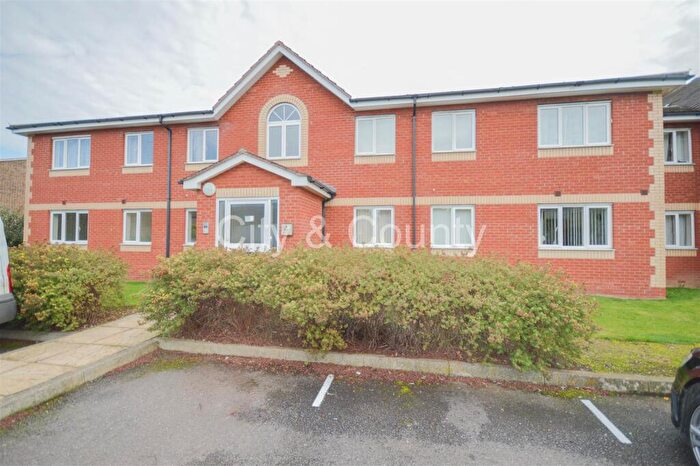 2 Bedroom Flat To Rent In Peterhouse Close, West Town, Peterborough, PE3