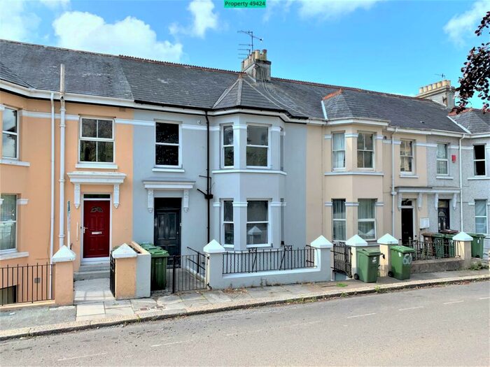 1 Bedroom Apartment To Rent In Connaught Avenue, Plymouth, PL4