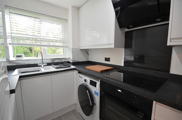 1 Bedroom Apartment For Sale In Cranbrook, Woburn Sands, MK17