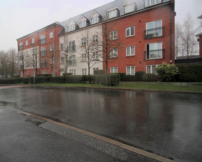 2 Bedroom Flat To Rent In Greenings Court, Warrington, WA2