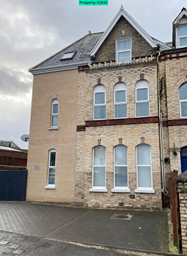 1 Bedroom Flat To Rent In Hills View, Barnstaple, EX32