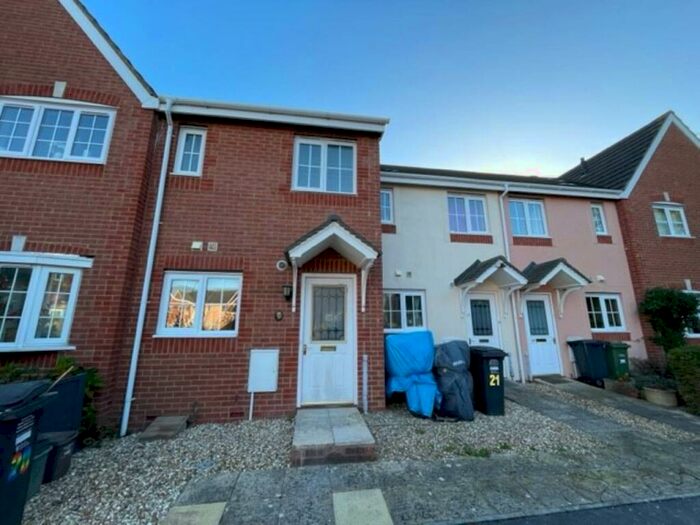 2 Bedroom House To Rent In Ellis Park, St Georges, Weston-super-Mare, BS22