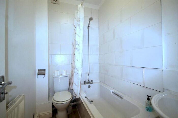1 Bedroom Flat To Rent In Park Street, Cheltenham, GL50