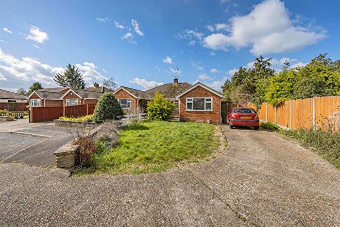 2 Bedroom Semi-Detached Bungalow For Sale In St. Johns Drive, Windsor, SL4