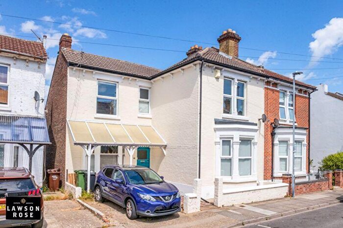 3 Bedroom Semi-Detached House For Sale In Orchard Road, Southsea, PO4