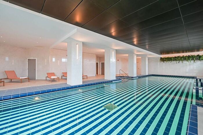 2 Bedroom Flat For Sale In Bow Green, Bow, E3