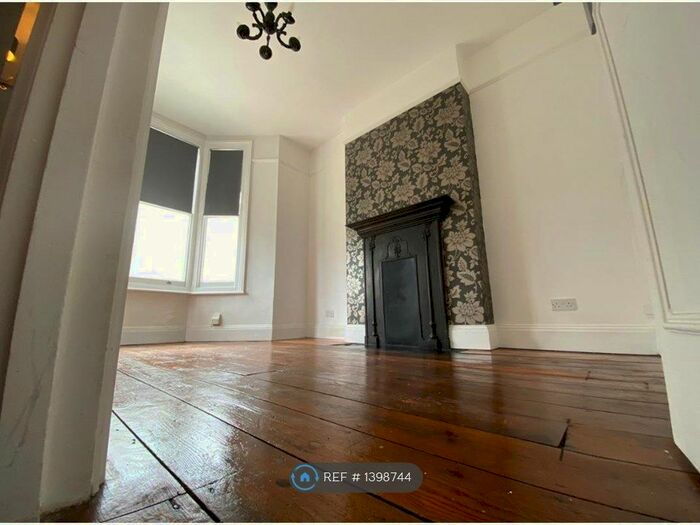 1 Bedroom Flat To Rent In Kellett Road, London, SW2