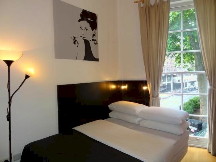 Studio To Rent In Cartwright Gardens, Bloomsbury, London, WC1H