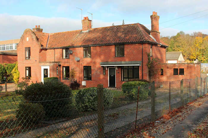 3 Bedroom Semi-Detached House To Rent In Drayton High Road, Norwich, Norfolk, NR8