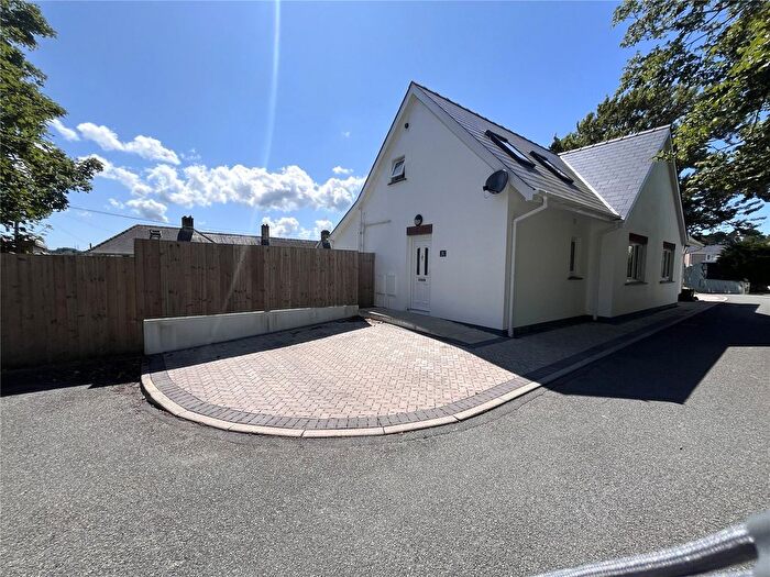 2 Bedroom Semi-Detached House For Sale In Woodside Grove, Pembroke, Pembrokeshire, SA71