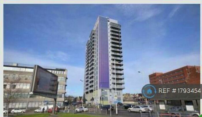 2 Bedroom Flat To Rent In Ilford Hill, Ilford, IG1