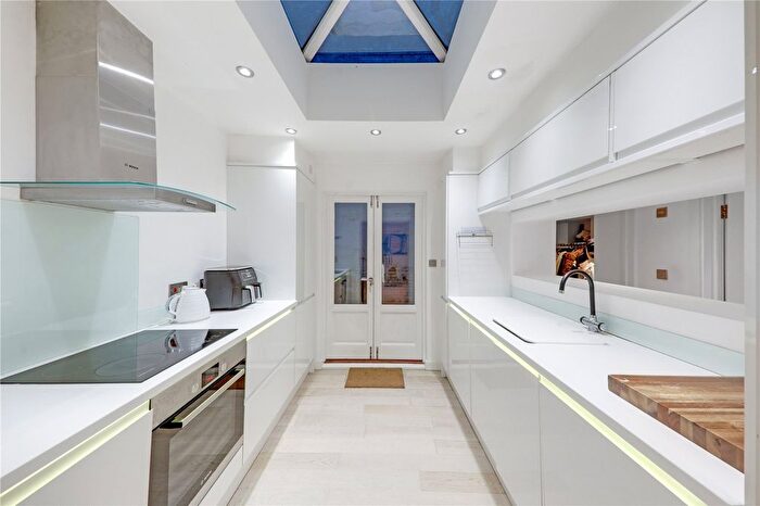 2 Bedroom Flat For Sale In Gloucester Place, Marylebone, London, NW1