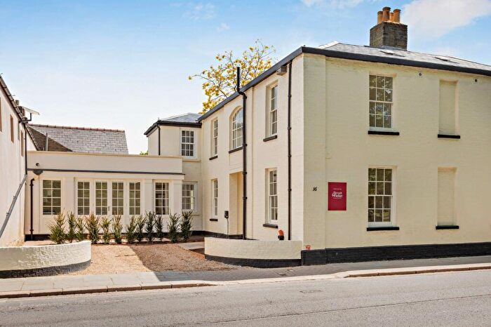 4 Bedroom Semi-Detached House For Sale In Emmanuel Road, Cambridge, Cambridgeshire, CB1