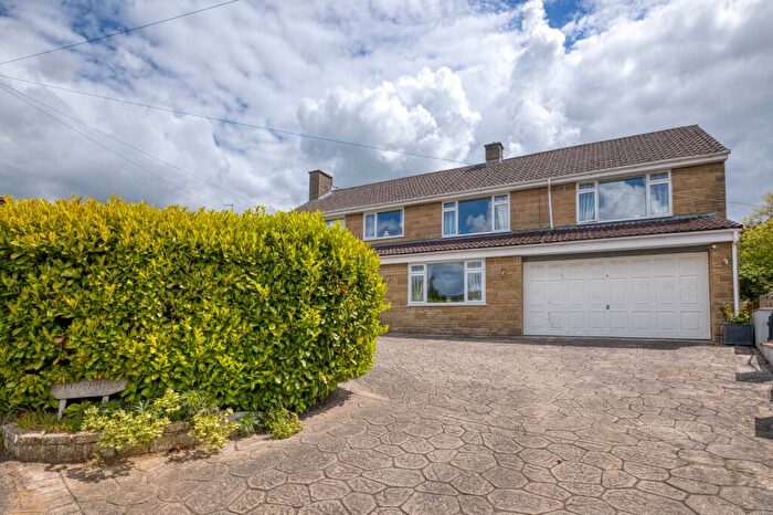 5 Bedroom Detached House For Sale In Coombe Close, Castle Cary, BA7