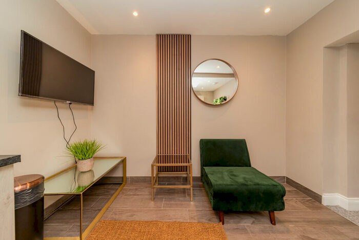 4 Bedroom Maisonette To Rent In Viaduct Road, Brighton, BN1