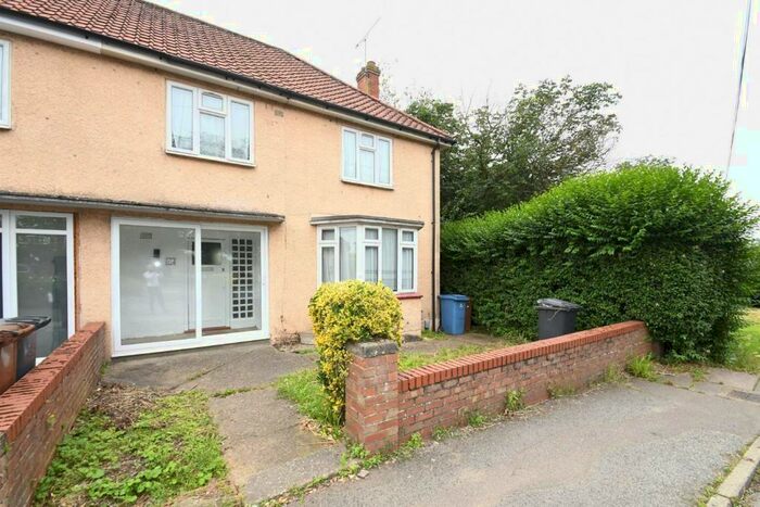 3 Bedroom Semi-Detached House To Rent In Norwich Road, Ipswich, IP1