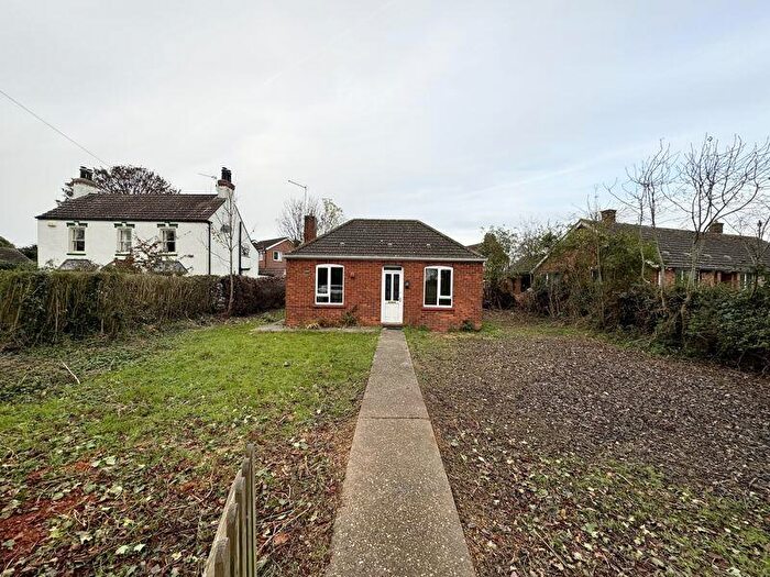 2 Bedroom Detached Bungalow For Sale In Thoresby Road, Tetney, DN36