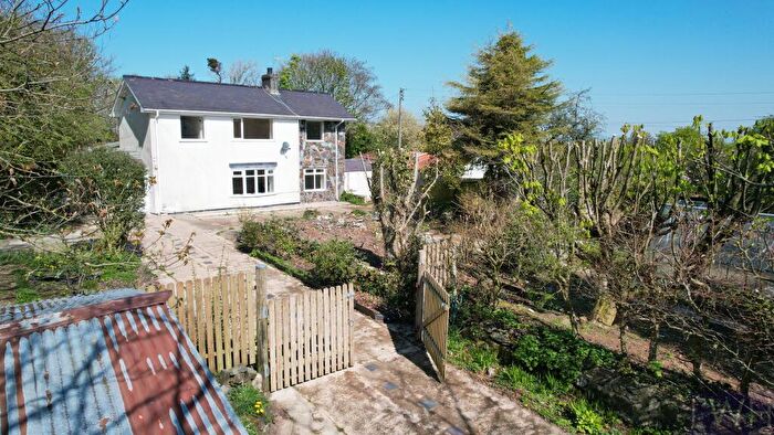 3 Bedroom Detached House For Sale In Cil Llidiart, Dinas - . Acres, LL53