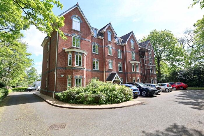 2 Bedroom Flat For Sale In Cavendish House, Ellesmere Road, Ellesmere Park, M30
