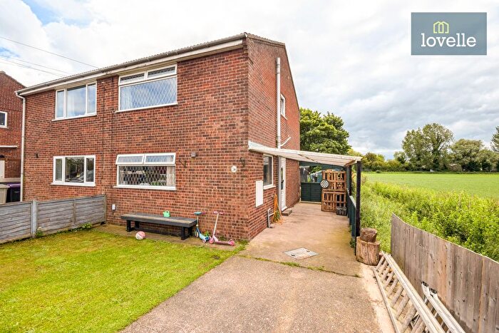 2 Bedroom Semi-Detached House For Sale In Evison Way, North Somercotes, LN11