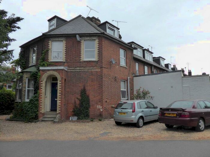 1 Bedroom Flat To Rent In Erleigh Road, Reading, RG1