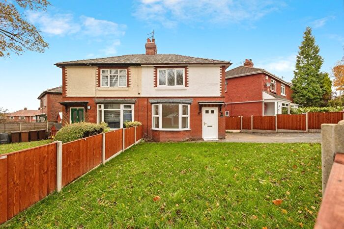 2 Bedroom Semi Detached House For Sale In Wellbank Avenue, Ashton-Under-Lyne, Greater Manchester, OL6