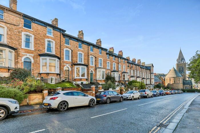 1 Bedroom Flat To Rent In Westbourne Grove, Scarborough, North Yorkshire, YO11
