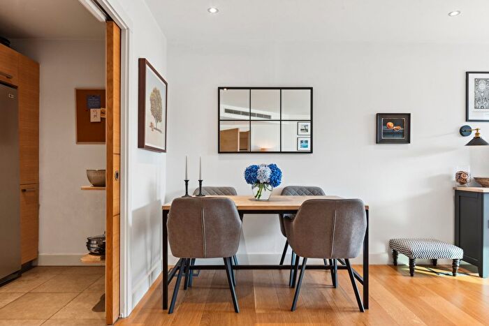2 Bedroom Flat For Sale In Fountain House, The Boulevard, SW6