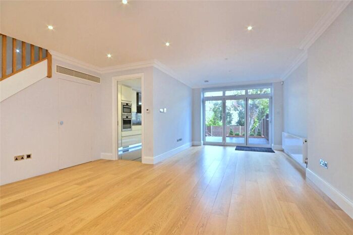 4 Bedroom Duplex To Rent In Denning Road, Hampstead, London, NW3