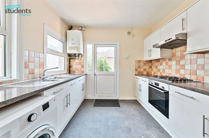 4 Bedroom Terraced House To Rent In Whippingham Road, Brighton, BN2