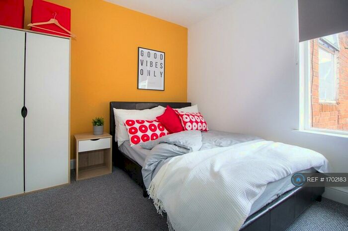 6 Bedroom Terraced House To Rent In Cambridge Street, Leicester, LE3