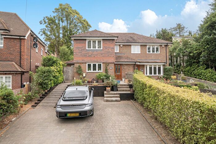 3 Bedroom Semi-Detached House For Sale In Homefield Road, Chorleywood, WD3