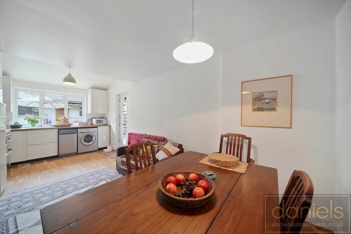 2 Bedroom Flat To Rent In Burns Road, Harlesden, London, NW10