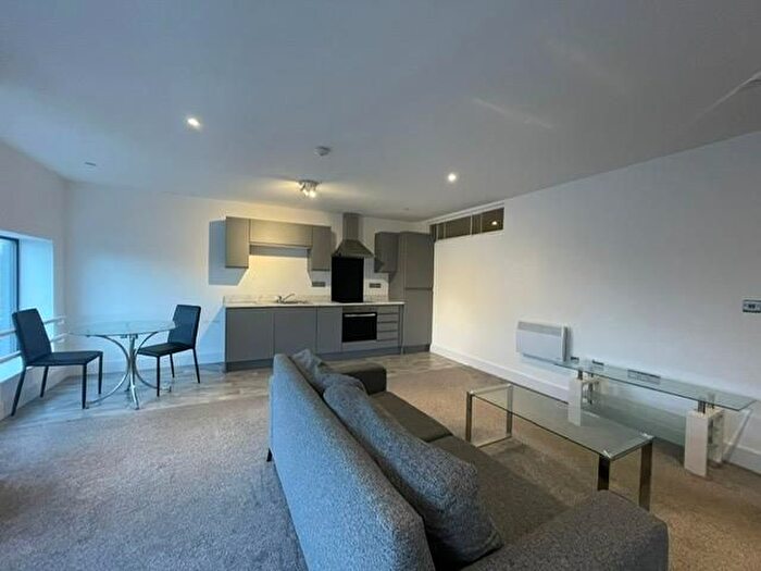 1 Bedroom Flat To Rent In Oliver Street, Birkenhead, CH41