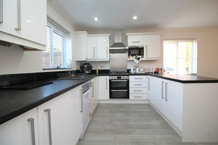 4 Bedroom Detached House For Sale In Standish Court, Peterborough, PE2