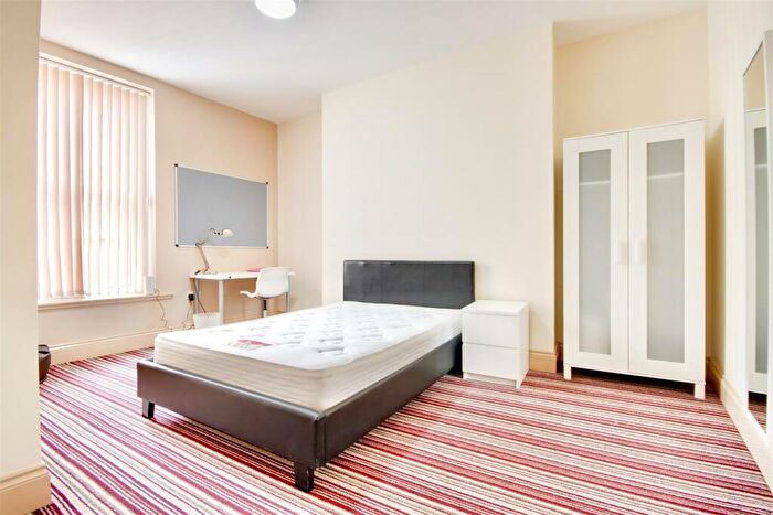 1 Bedroom Private Hall To Rent In Southsea, PO5