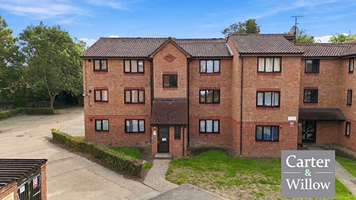 1 Bedroom Flat To Rent In Plumtree Close, Dagenham, RM10