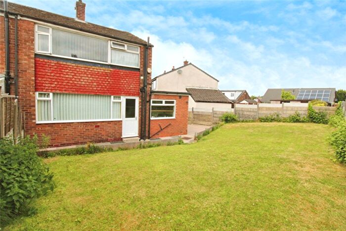 3 Bedroom Semi-detached House For Sale In Heys Avenue, Wardley, Swinton, Manchester, M27