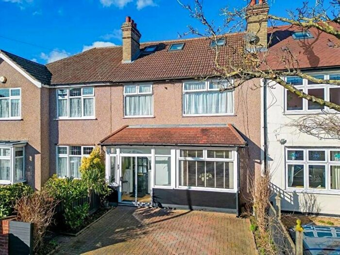 4 Bedroom Terraced House For Sale In Mayfield Road, London, E4
