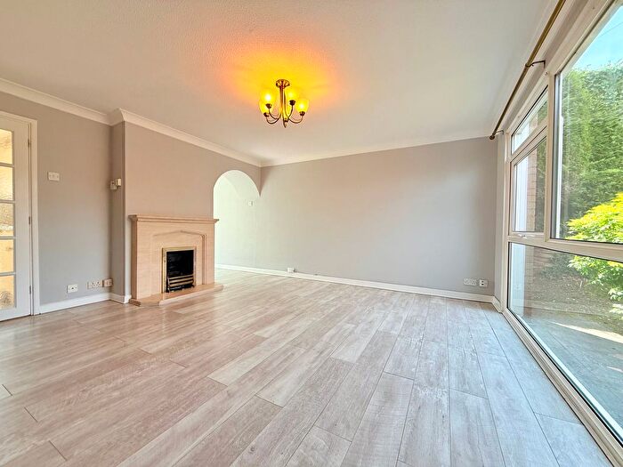 3 Bedroom Property To Rent In Jail Lane, Westerham, TN16