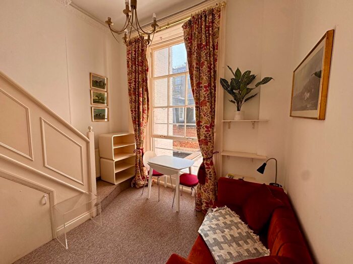 Studio To Rent In Craven Hill Gardens, London, W2