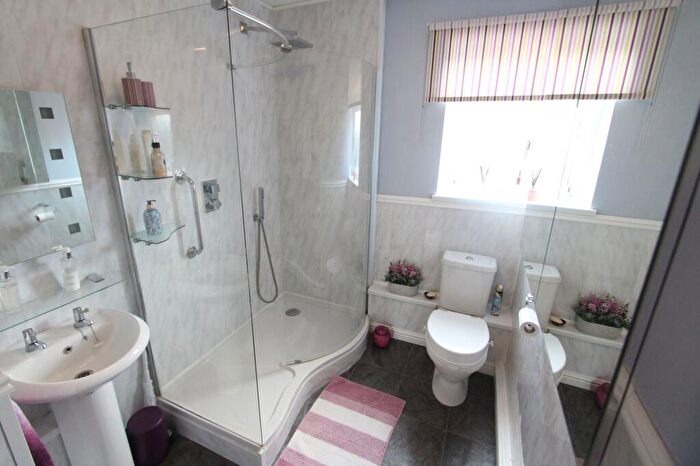 2 Bedroom Retirement Property For Sale In Kenilworth Road, Balsall Common, CV7
