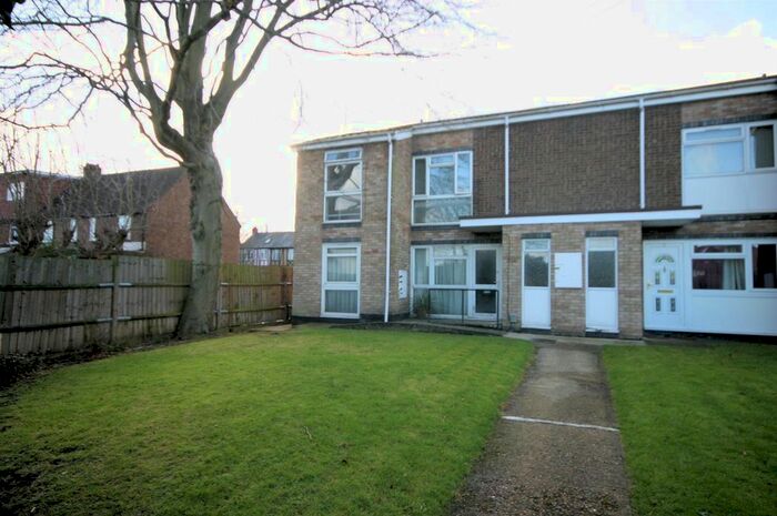 1 Bedroom Flat To Rent In Trinity Road, Luton, LU3