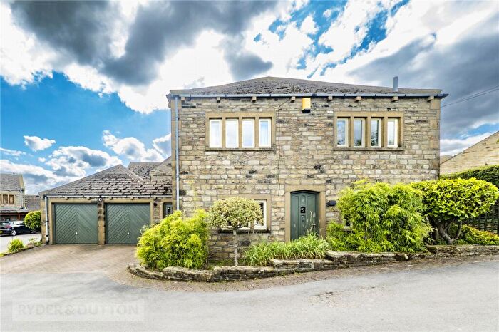 4 Bedroom Detached House For Sale In Wickens Lane, Upperthong, Holmfirth, West Yorkshire, HD9