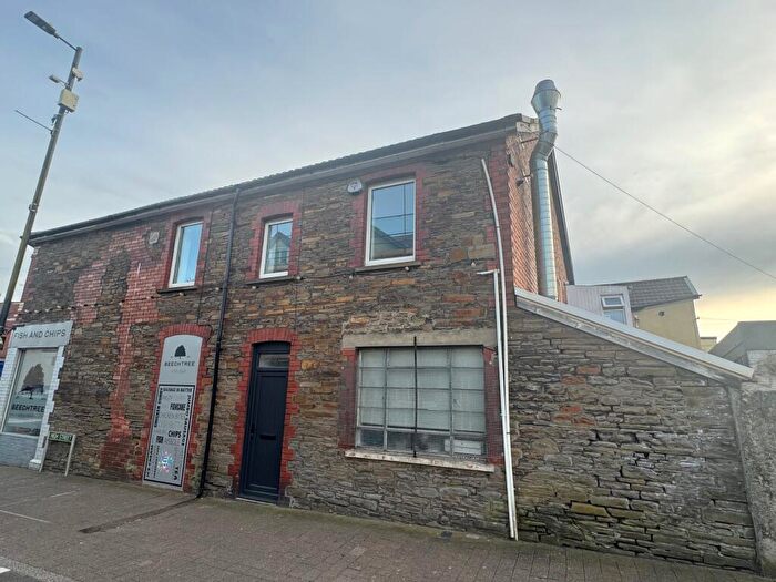 3 Bedroom Flat To Rent In A Bedwlwyn Road, Ystrad Mynach, Hengoed, CF82