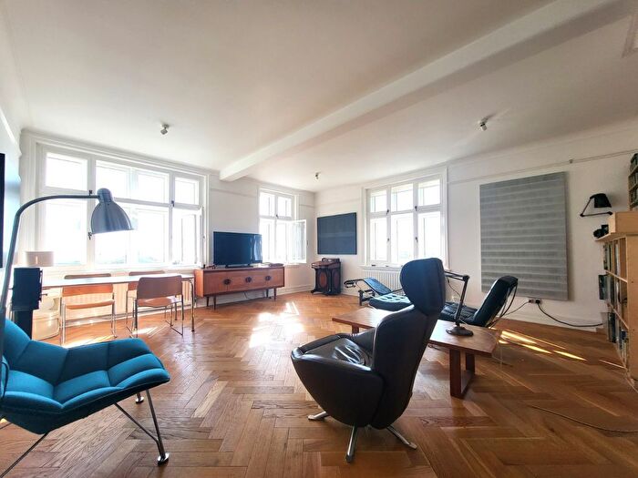 3 Bedroom Flat To Rent In The Strand, Walmer, Deal, Kent, CT14