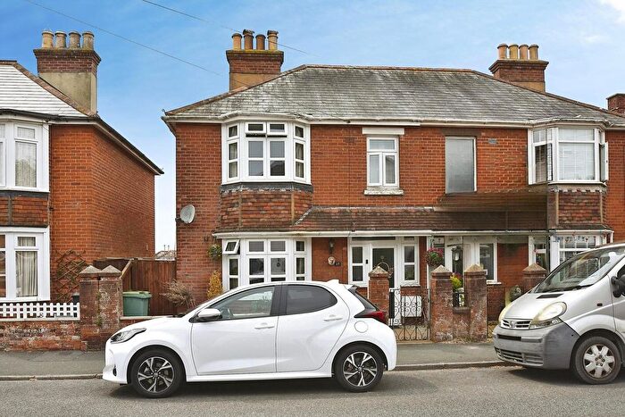 3 Bedroom Property To Rent In Connaught Road, East Cowes, PO32