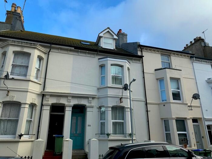 4 Bedroom Maisonette To Rent In Meeching Road, Newhaven BN9
