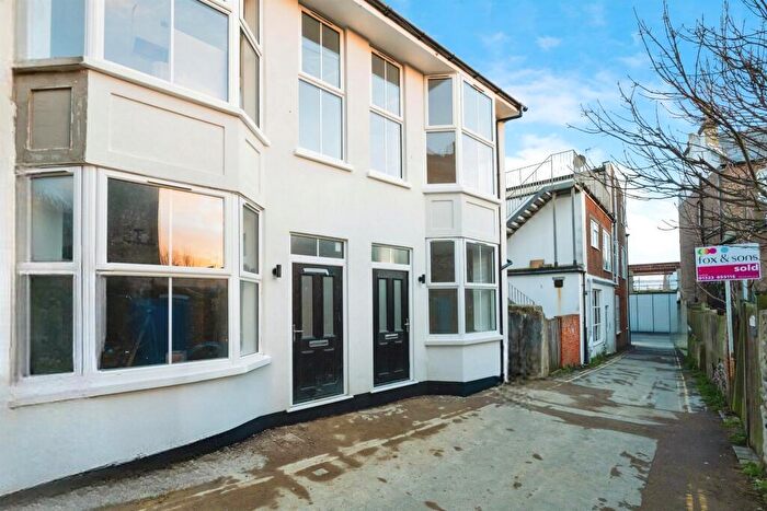 3 Bedroom End Of Terrace House For Sale In Church Lane, Seaford, BN25